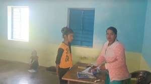 ननद की जगह भाभी कर रही सरकारी स्कूल में नौकरी, मामला खुला तो दंग रह गए अधिकारी