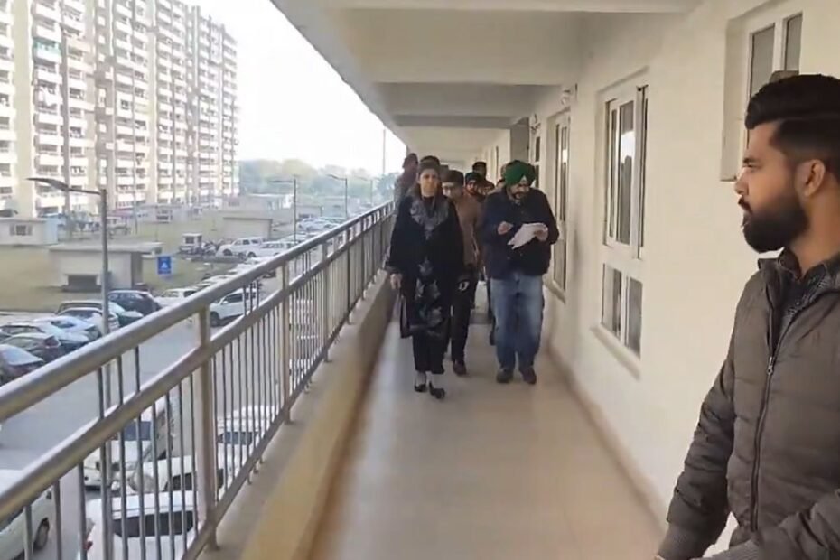 पंजाब सरकार ने पूरब अपार्टमेंट्स में 167 फ्लैट्स खरीदे, जानें किसको किए जाएंगे आवंटित पंजाब सरकार ने पूरब अपार्टमेंट्स में 167 फ्लैट्स खरीदे, जानें किसको किए जाएंगे आवंटित