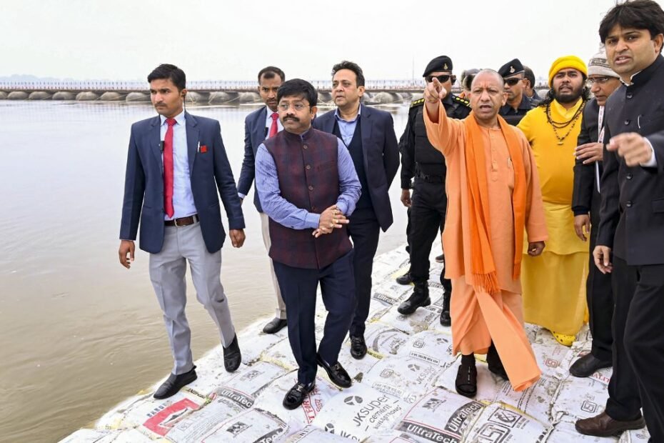 Mahakumbh 2025: महाकुंभ में स्नान के लिए 12 किलोमीटर का घाट तैयार, जानिए और क्या हैं इंतजाम