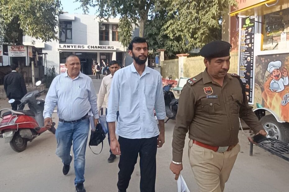 हरियाणा से गोवा भेजा पैकेट, जैसे ही किया स्कैन तो फटाफट बुला ली पुलिस