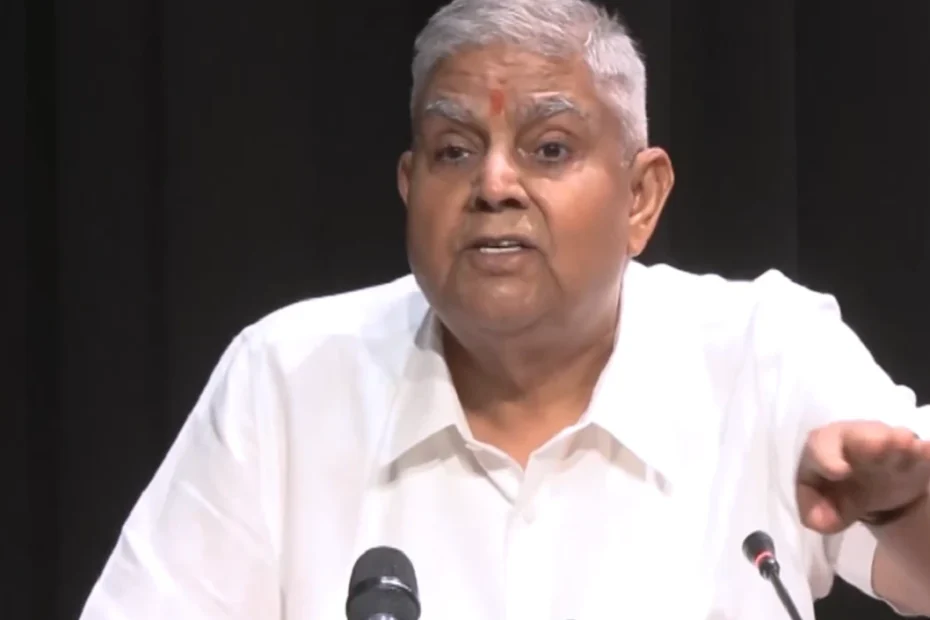 राजनीति का इतना तापमान असहनीय, जगदीप धनखड़ बोले- आज का माहौल लोकतंत्र के अनुकूल नहीं