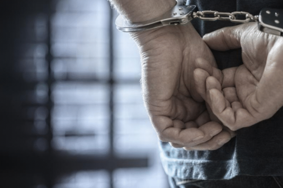 भास्कर अपडेट्स:अल-कायदा लिंक के आरोपी पुणे का सॉफ्टवेयर इंजीनियर 28 नवंबर तक न्यायिक हिरासत में भेजा गया भास्कर अपडेट्स:अल-कायदा लिंक के आरोपी पुणे का सॉफ्टवेयर इंजीनियर 28 नवंबर तक न्यायिक हिरासत में भेजा गया