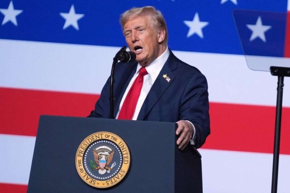 टैरिफ लगाने के अपने फैसले से पीछे हटे ट्रंप, अमेरिका ने विभिन्न उत्पादों से शुल्क हटाने का किया ऐलान टैरिफ लगाने के अपने फैसले से पीछे हटे ट्रंप, अमेरिका ने विभिन्न उत्पादों से शुल्क हटाने का किया ऐलान